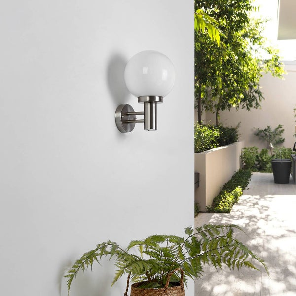 Lindby Edelstahl Wandlampe aussen, Wandleuchte Außenleuchte IP44 Außenlampe Glaskugel 1x E27 max. 60W ohne Leuchtmittel Außenwandleuchten