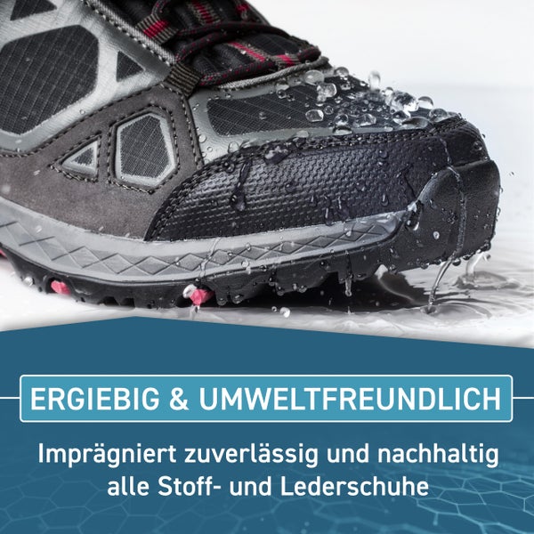 Nahaufnahme eines imprägnierten Schuhs mit Wassertropfen