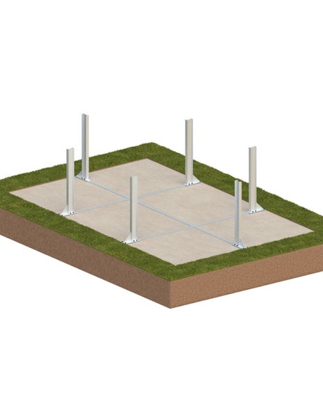 Fundament mit Pfostenträgern und Fundamentankern auf einer Rasenfläche