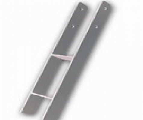 Silberne Badeleiter mit zwei Stufen