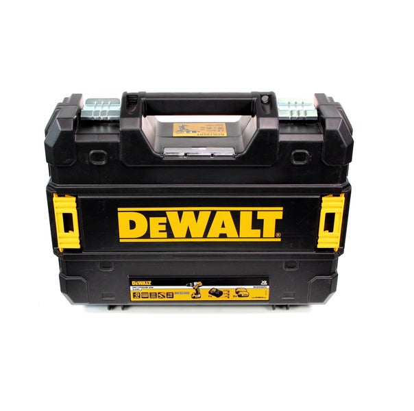 Schwarzer DeWALT Werkzeugkoffer aus Kunststoff mit DeWALT Logo und Metallverschlüssen.