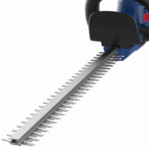 Detailansicht eines Heckenscheren-Messers mit scharfen Metallzähnen und Handschutz.