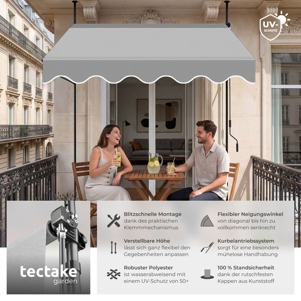 Graue Klemmmarkise von tectake garden auf einem Balkon, Paar an einem Tisch, UV-Schutz 50 plus, wasserabweisend, tectake garden Logo.