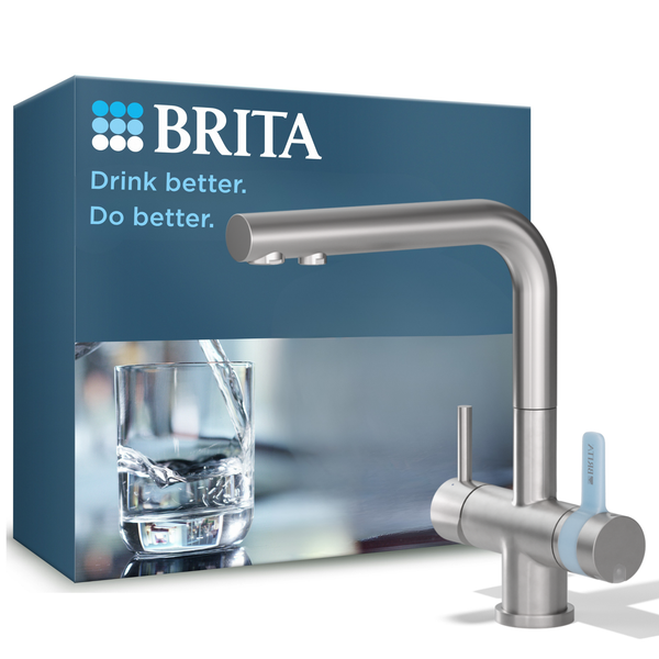 BRITA Küchenarmatur aus Edelstahl mit integriertem Wasserfilter und separatem Hebel für gefiltertes Wasser vor der Produktverpackung.