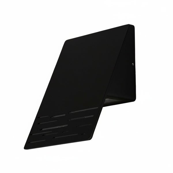 Schwarze Außenwandleuchte mit Lamellen