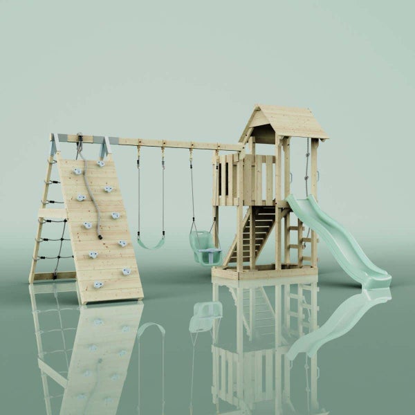 Spielturm aus Holz mit Rutsche, zwei Schaukeln, Kletterwand mit Griffen und Seil sowie einem Kletternetz.