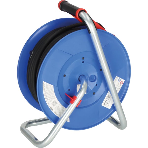 Kabeltrommel mit schwarzem Kabel auf blauem Kunststoffkörper mit silberfarbenem Metallrahmen