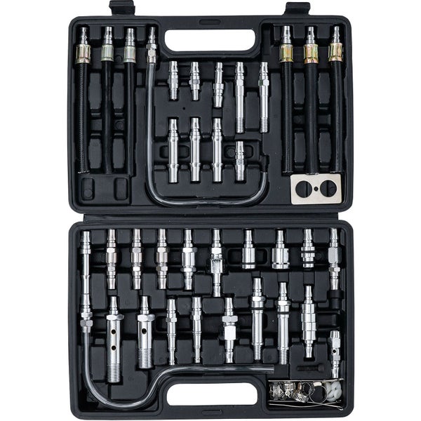 Einspritzdruckprüfer-Satz in einem schwarzen Kunststoffkoffer