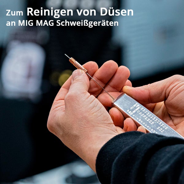 Düsennadel zur Reinigung von Schweißbrennerdüsen an MIG MAG Schweißgeräten
