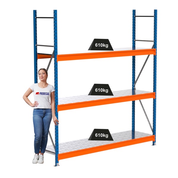 Hochregal mit drei Ebenen und einer Traglast von 610 Kilogramm