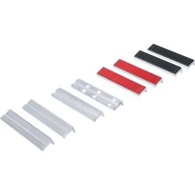 Set von Treppenkantenprofilen aus Metall mit unterschiedlichen Einlagen zur Rutschhemmung