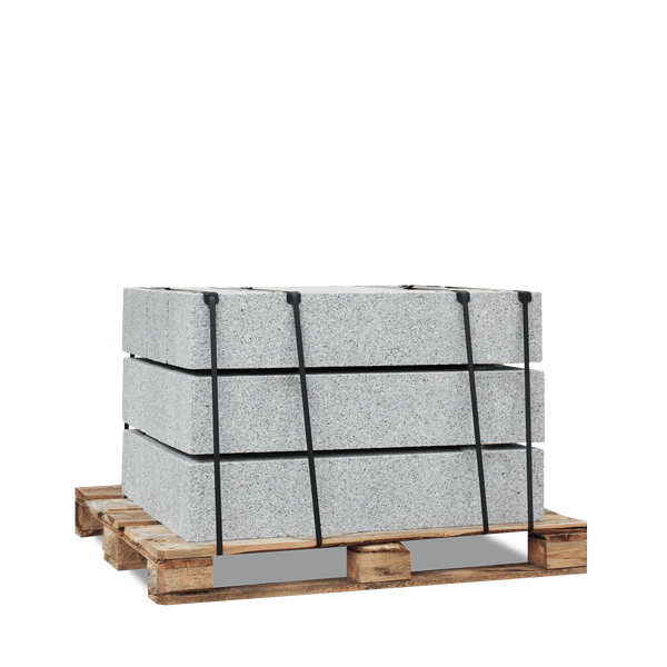 Graue rechteckige Blockstufe aus Granit für Gartenbau und Landschaftsbau.