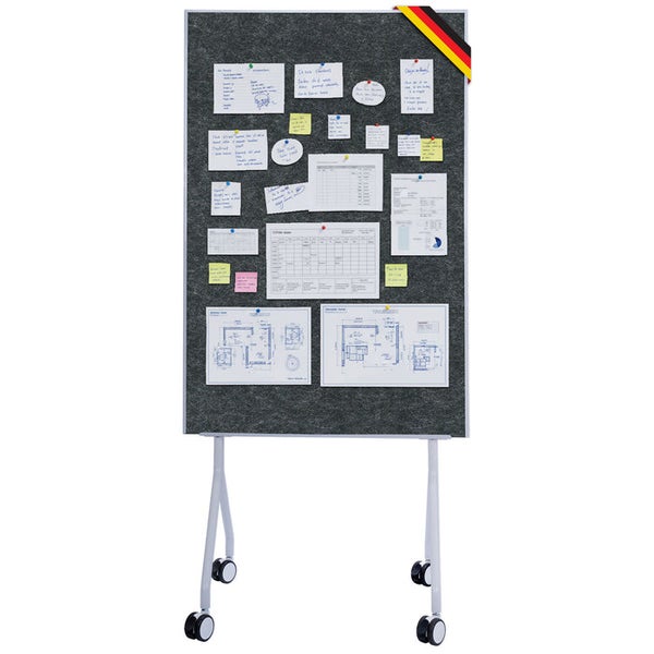 Mobile graue Pinnwand mit Notizen und Zeichnungen auf Rollen