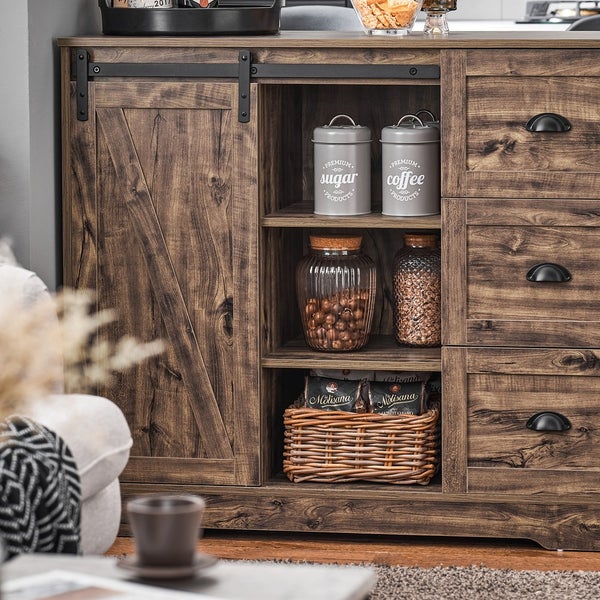 Anrichte im Landhausstil mit Schiebetür, Schubladen und Regalen zur Aufbewahrung