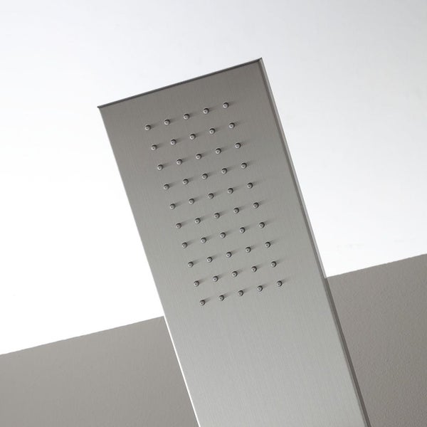 Brausekopf aus Metall mit Düsen