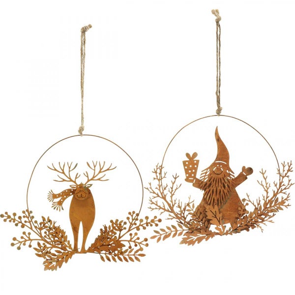 Zwei Hängedekorationen mit Rentier- und Wichtelmotiven
