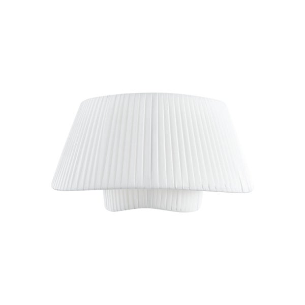 Weiße Tischleuchte mit plissiertem Stoffschirm in Pilzform.