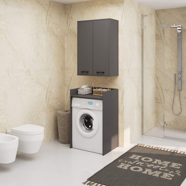 Badezimmer mit Waschmaschine, Waschbecken, Toilette, Duschkabine und Badezimmermöbeln in Grau