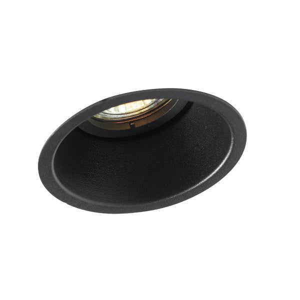 Schwarzer, runder Einbaustrahler mit tief versenktem Leuchtmittel.