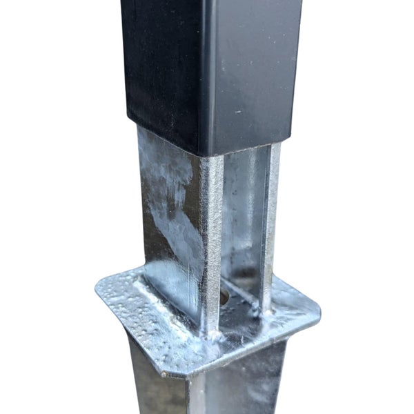 Metallpfosten mit Kunststoffkappe für Zaunbau
