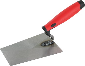 Glättkelle mit rechteckigem Stahlblatt und ergonomischem Kunststoffgriff für Maurerarbeiten