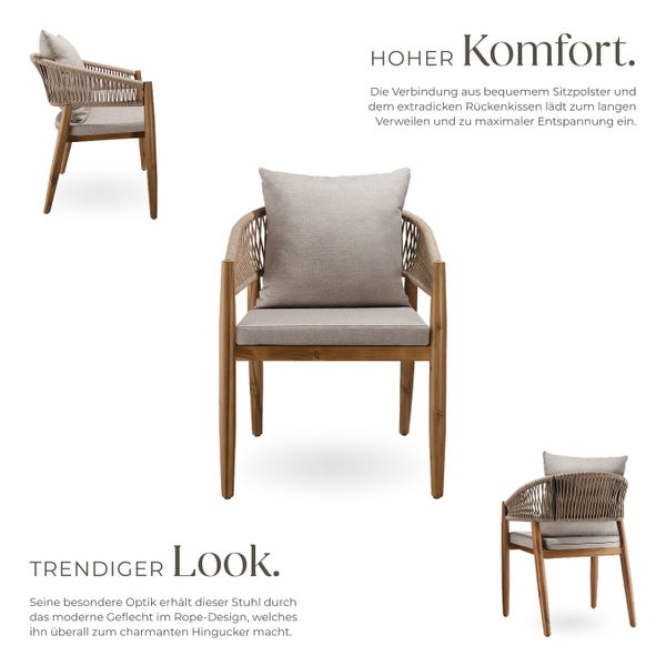 Dekokissen aus Stoff auf einem Stuhl und in Händen gehalten, im Hintergrund der ANRO Deutsche Manufaktur Logo