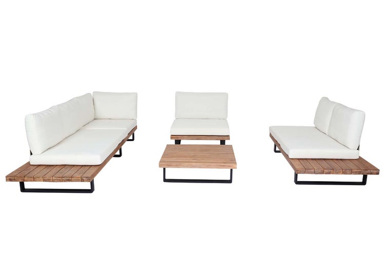 Modulares Gartenlounge-Set bestehend aus drei Sitzelementen mit Holzlatten, Metallgestell und hellen Polstern.