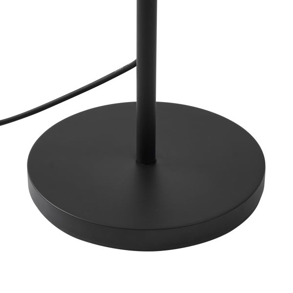 Runder, schwarzer Lampenfuß aus Metall mit Stromkabel.