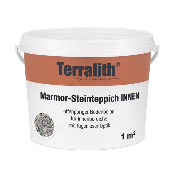 Terralith Logo. Marmor-Steinteppich Innen für 1 Quadratmeter, offenporiger Bodenbelag mit fugenloser Optik im weißen Eimer.
