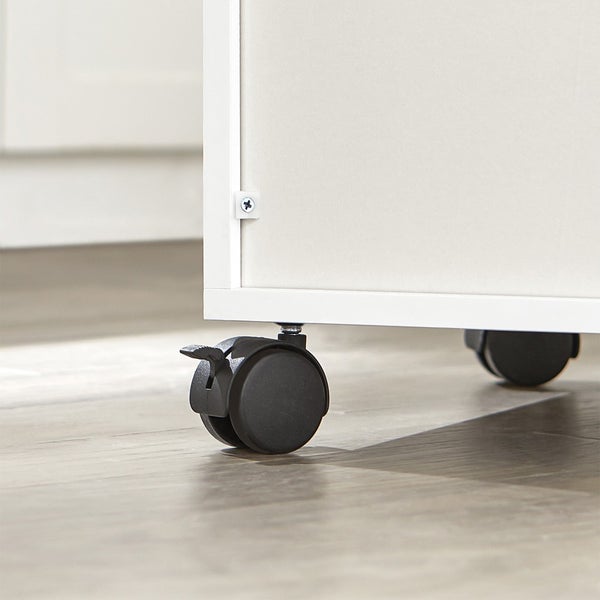 Detailaufnahme eines Rollcontainers mit schwarzen Rollen