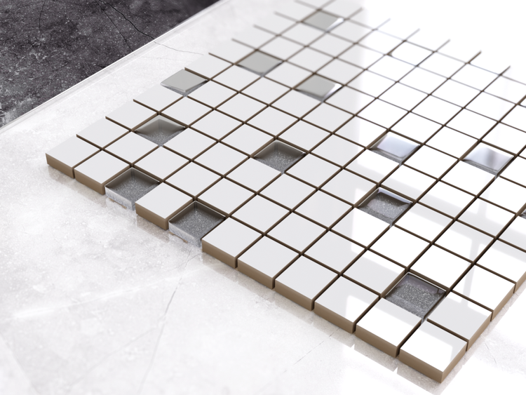 Mosaikfliesen mit quadratischem Design auf hellem Untergrund
