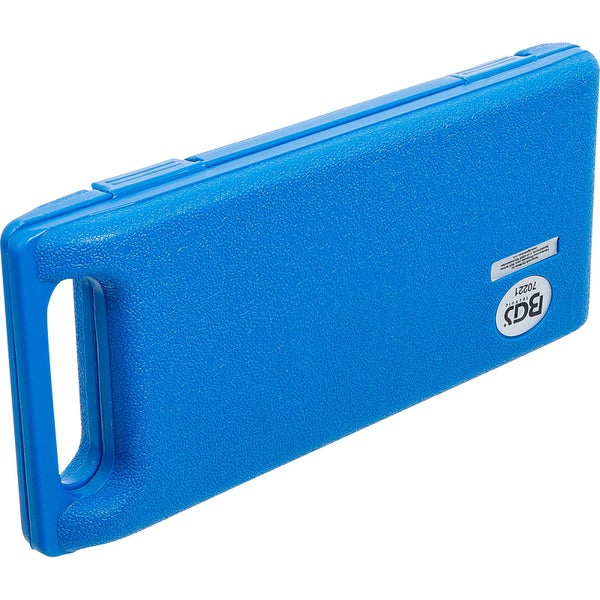 Blauer Werkzeugkoffer aus Kunststoff mit Tragegriff
