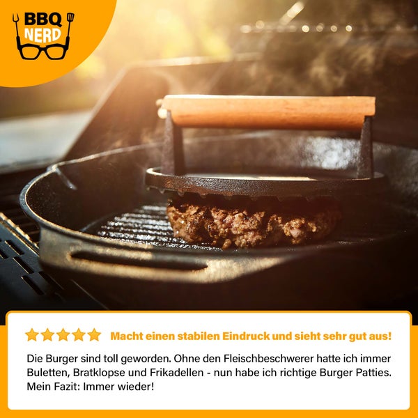 BBQ Nerd Fleischpresse aus Gusseisen mit Holzgriff - 18 cm rund | Fleischbeschwerer Burgereisen Grillpresse | Grillgewicht für BBQ Fleisch, Burger Patties, Bacon, Käse, Sandwiches etc.