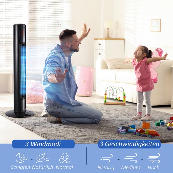 Schwarzer Turmventilator in einem hellen Wohnzimmer mit spielendem Vater und Kind. Anzeige von 3 Windmodi und 3 Geschwindigkeitsstufen.