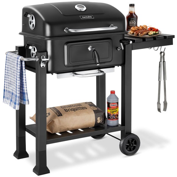 Holzkohlegrill Tectake mit Deckelthermometer, Seitenablage, Rädern, Grillbesteck und Holzkohlebriketts.