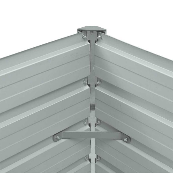 Nahaufnahme einer Eckverbindung eines Metall-Hochbeets mit Wellprofil und Eckverstrebung.