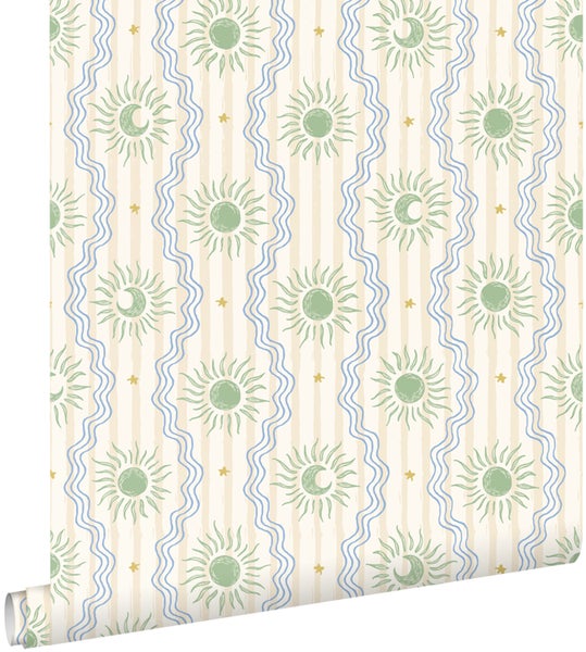 Tapete mit Mustern von Sonnen, Monden, Sternen, Wellenlinien und Streifen.