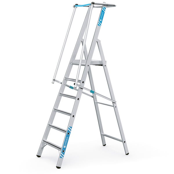 Zarges Leiter mit Plattform und Geländer für sicheres Arbeiten