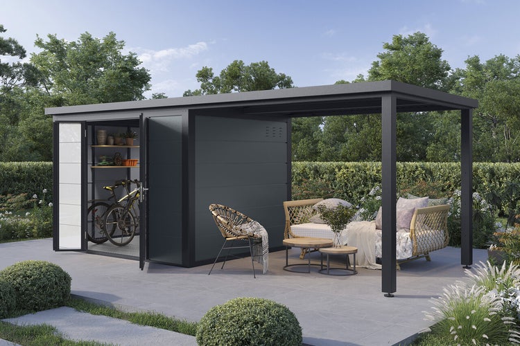 Modernes Gartenhaus mit integriertem Terrassendach und offenem Sitzbereich, ideal für die Kombination aus Stauraum und Entspannung im Garten.