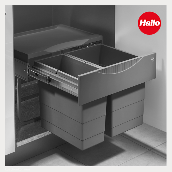 Hailo Logo. Ausziehbarer Abfallsammler mit zwei Behältern und Ablage für den Küchenunterschrank.