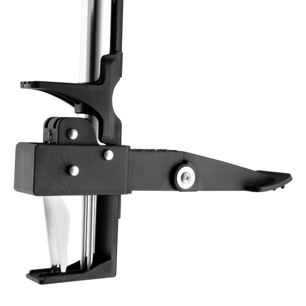 Detailansicht einer Stütze mit Metallschiene und schwarzem Spannfuß