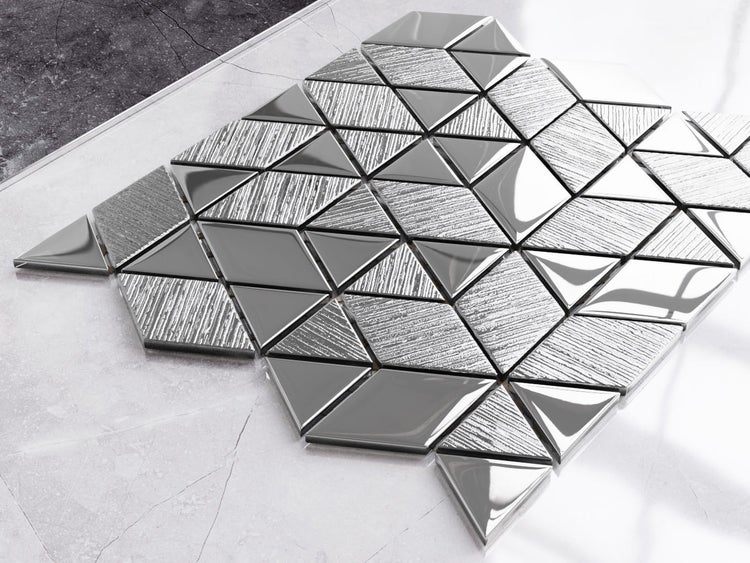 Detailaufnahme eines Teppichs mit abstraktem Muster