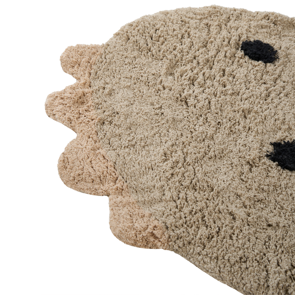 Flauschiger Kinderteppich in Löwenform aus weichem Flor für das Kinderzimmer.