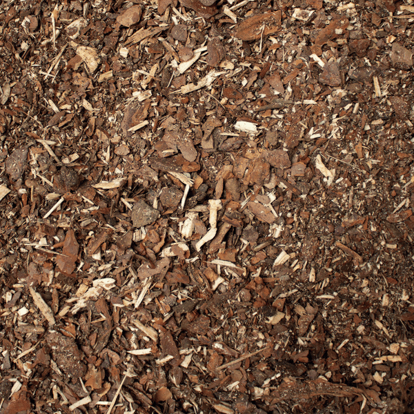 Rindenmulch aus natürlichem Holz und Baumrinde für den Garten.