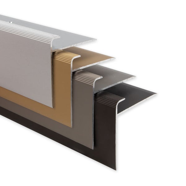 Treppenkantenprofile aus Aluminium in verschiedenen Farben zur Verkleidung und zum Schutz von Treppenkanten.