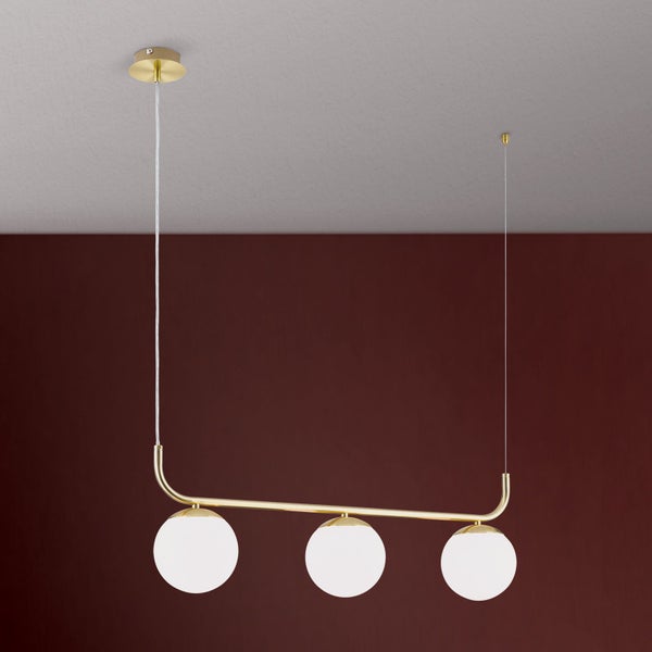 Moderne Pendelleuchte mit drei kugelförmigen Glasschirmen an einer horizontalen Halterung in Metalloptik für die Deckenmontage