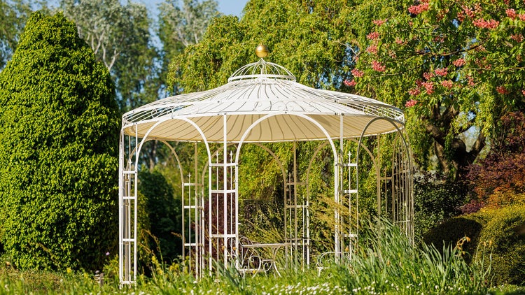 Pavillon ELEO Florenz Ø 3,7 m weiß - pulverbeschichtet | mit Dekorkugel und Sonnensegel ecru