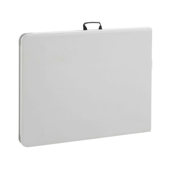 Zusammengeklappter Klapptisch aus Kunststoff mit integriertem Tragegriff.