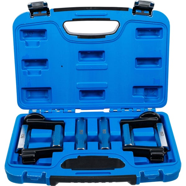 Werkzeugsatz in blauem Werkzeugkoffer