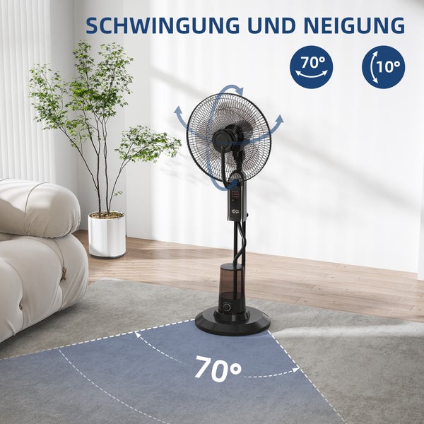 Schwarzer Standventilator mit Sprühnebelfunktion, 70 Grad Oszillation und 10 Grad Neigung in einem Wohnzimmer.